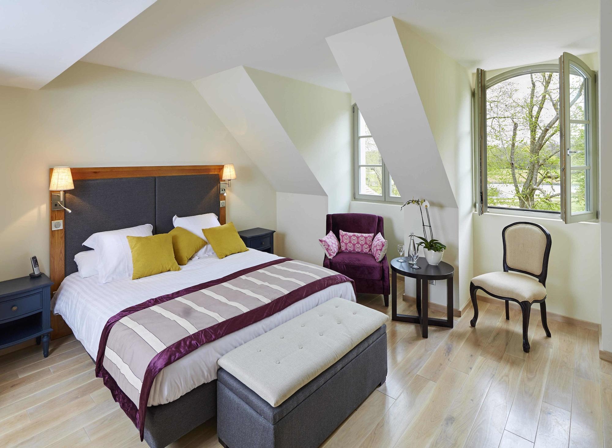Mercure Мэнтенон Экстерьер фото
