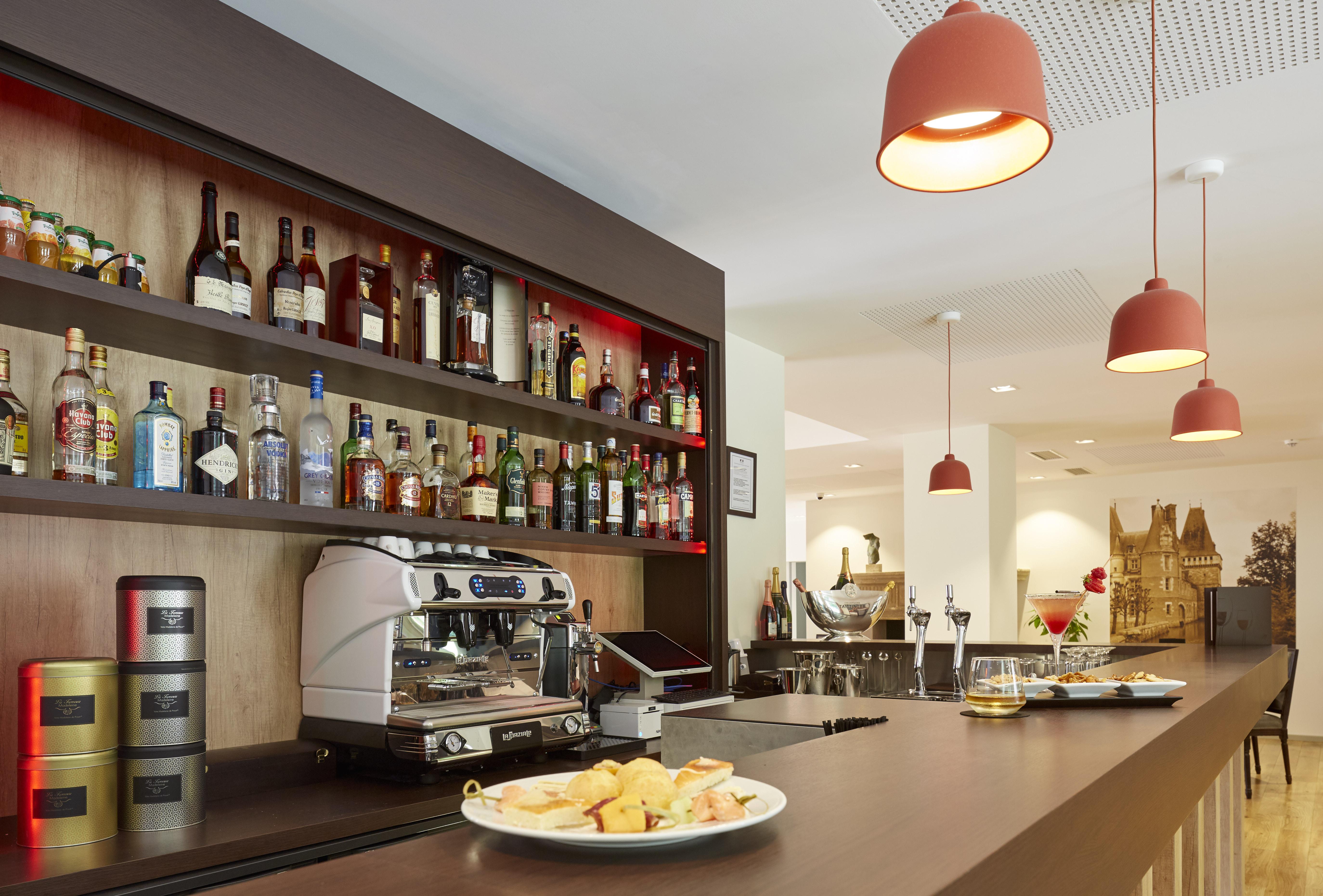 Mercure Мэнтенон Экстерьер фото