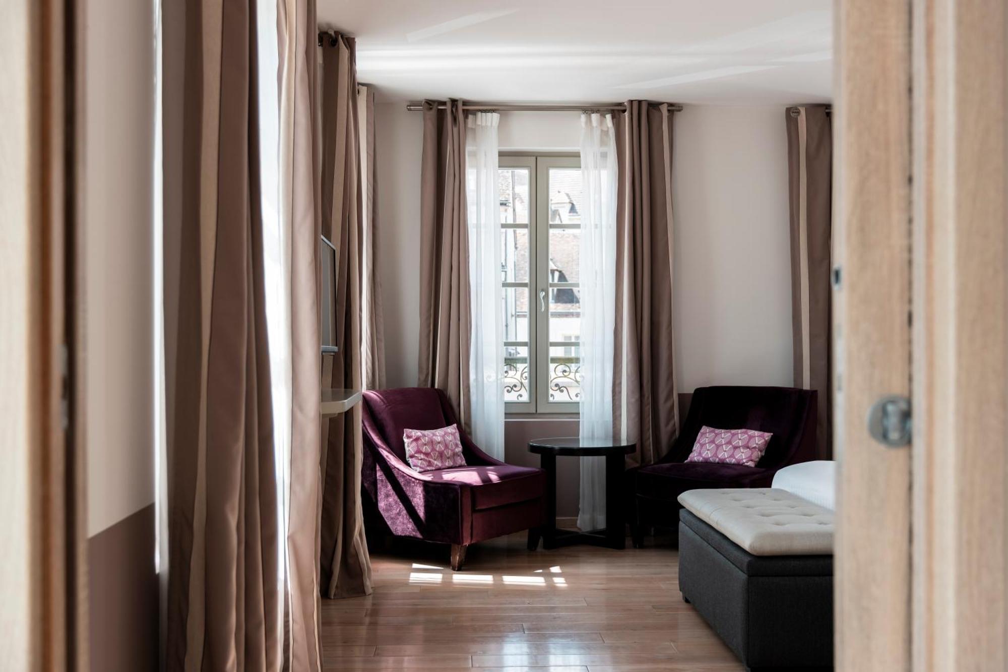 Mercure Мэнтенон Экстерьер фото