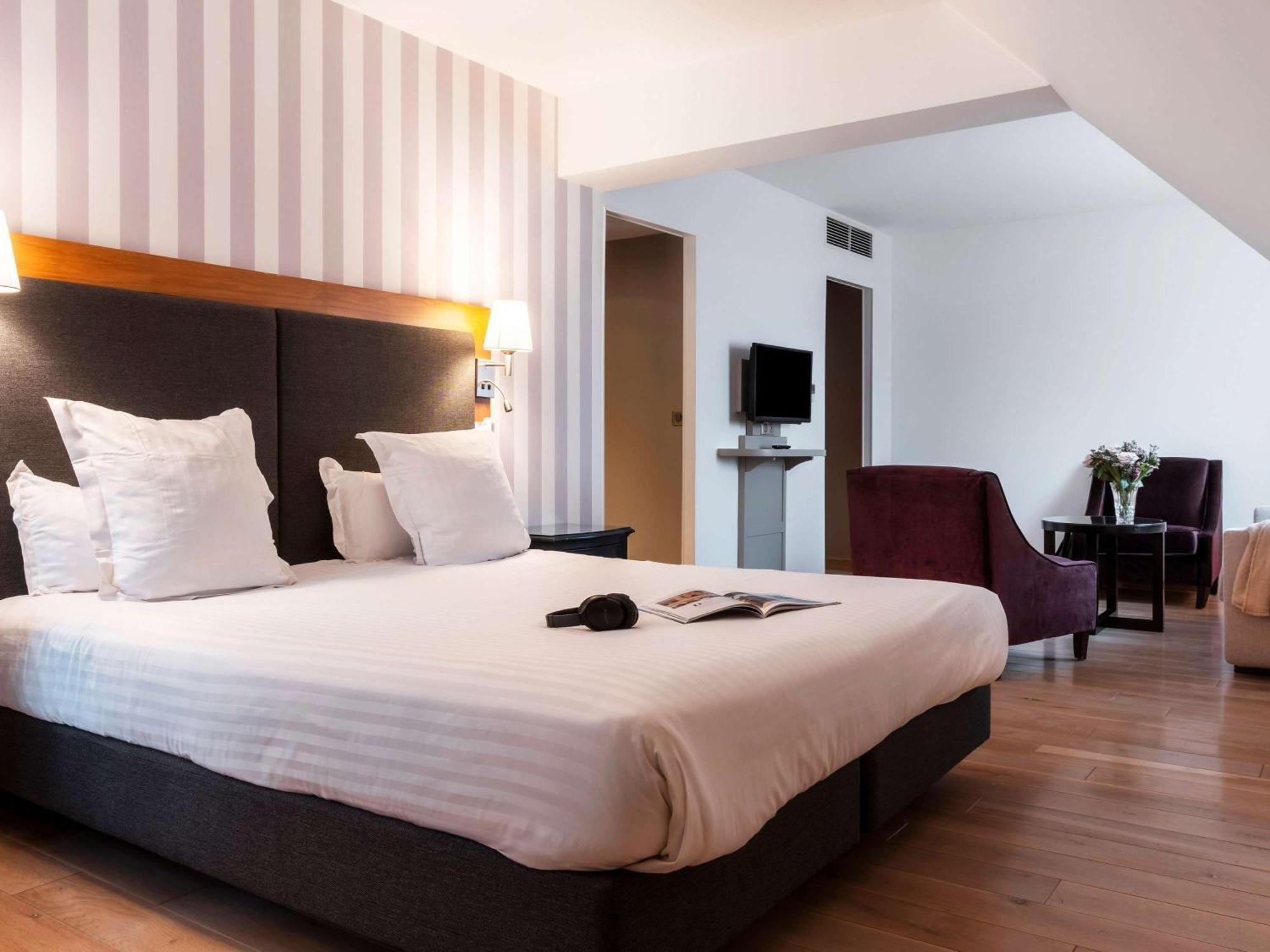 Mercure Мэнтенон Экстерьер фото